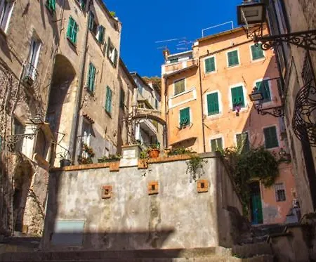 Nyaraló Blue Iris *